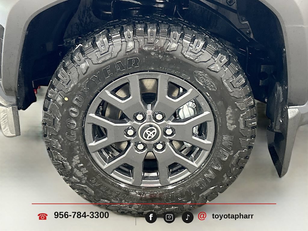 New 2026 Toyota 4Runner SR5 AWD/4WD image 9
