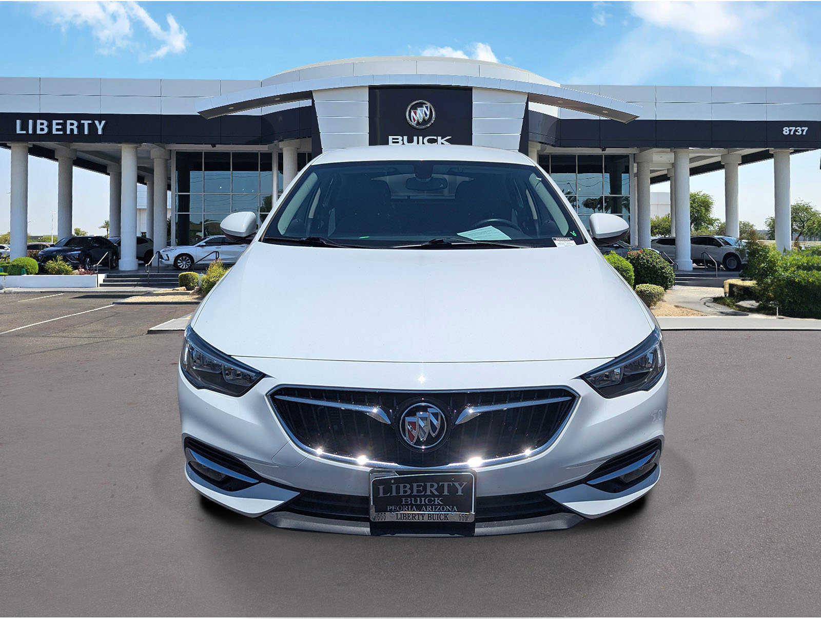 Used 2018 Buick Regal Essence image 8