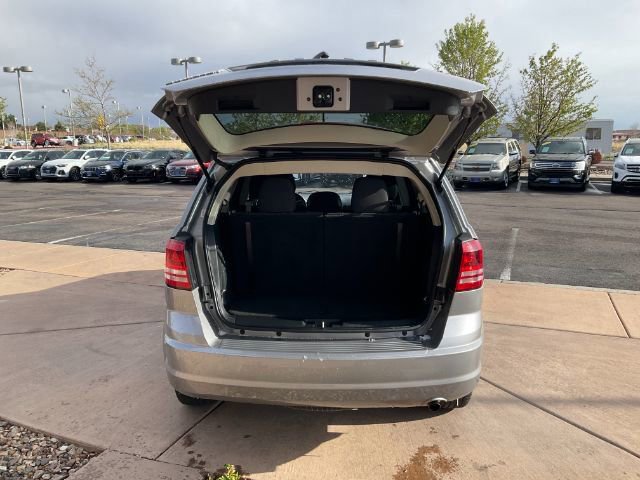 Used 2019 Dodge Journey SE FWD image 7