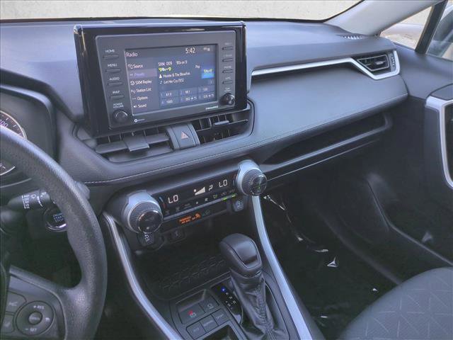 Used 2021 Toyota RAV4 XLE FWD image 14