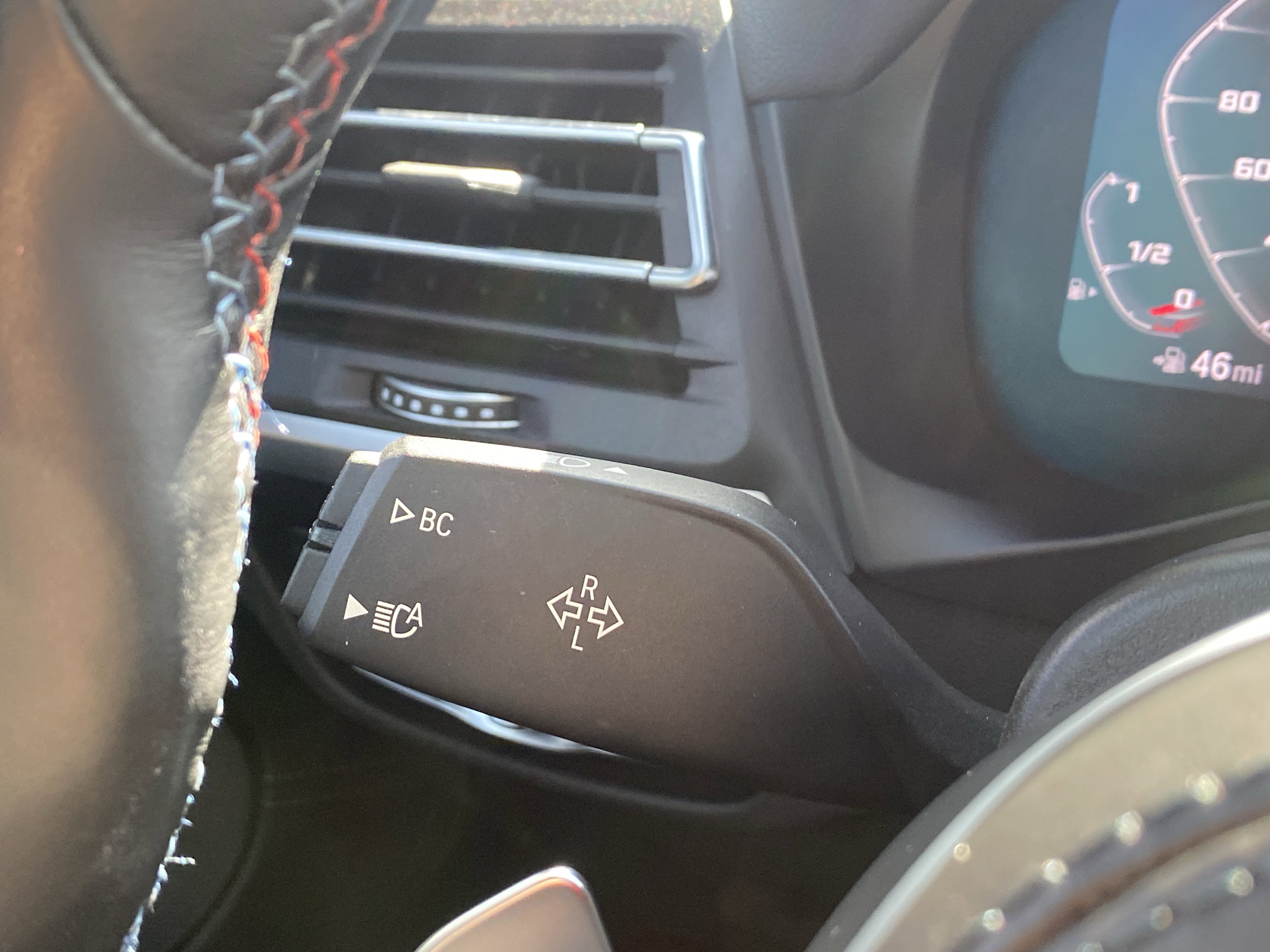 Used 2023 BMW X4 M w/ Executive Package image 30