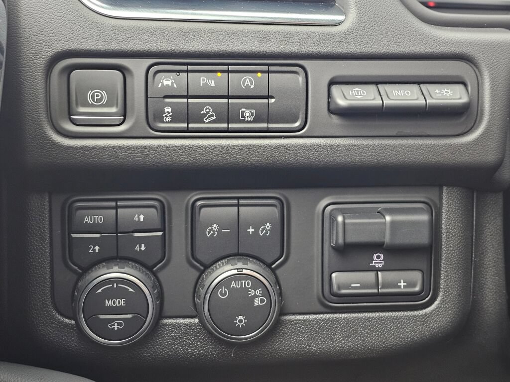 Certified 2023 Chevrolet Tahoe High Country AWD/4WD image 19