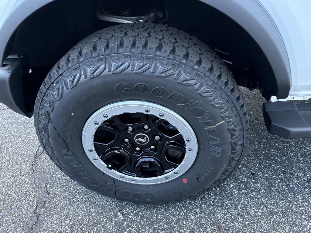 New 2025 Ford Bronco 2-Door w/ Sasquatch Package AWD/4WD image 11