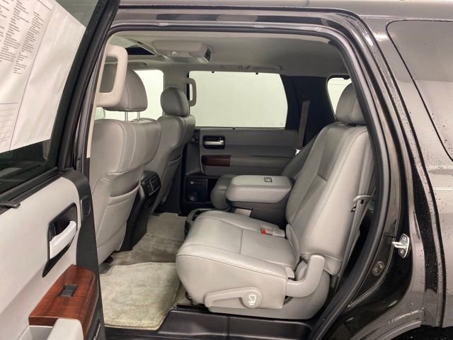 Used 2011 Toyota Sequoia Platinum AWD/4WD image 28