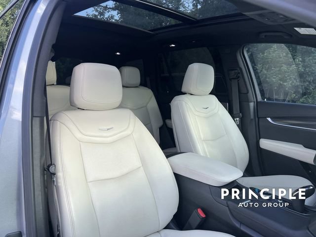 Used 2023 Cadillac XT6 Sport w/ Technology Package AWD/4WD image 37