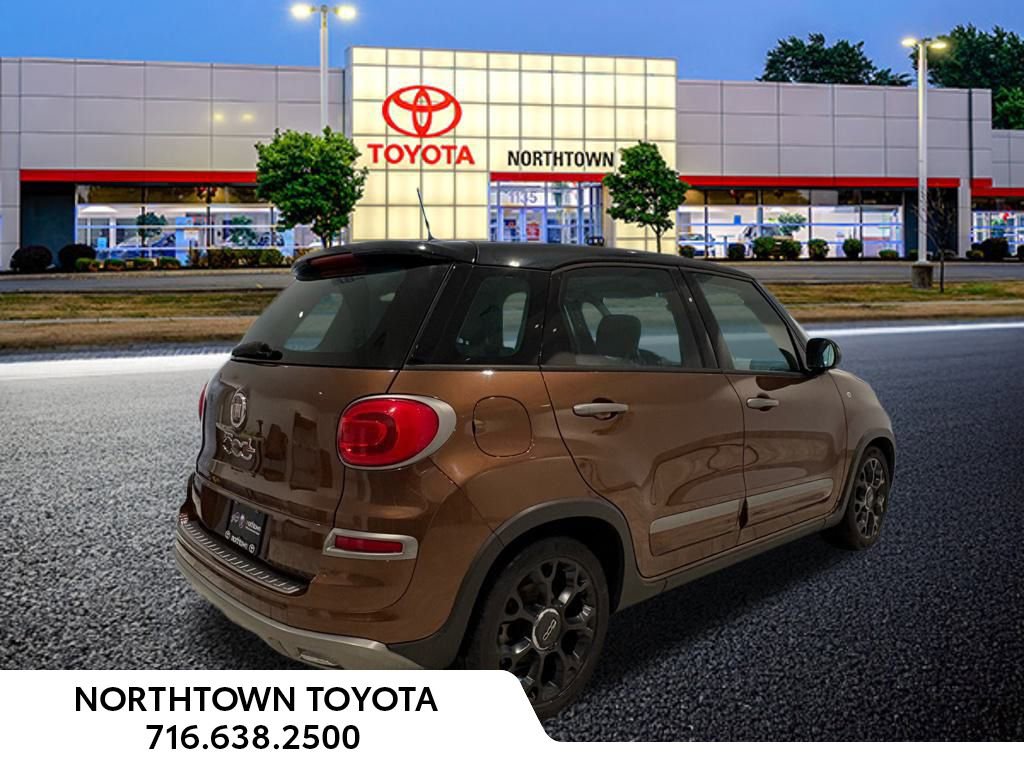 Used 2018 FIAT 500L Trekking w/ Urbana Appearance Package image 35