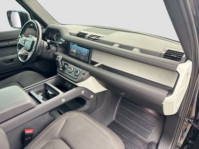 Used 2022 Land Rover Defender 110 AWD/4WD image 14