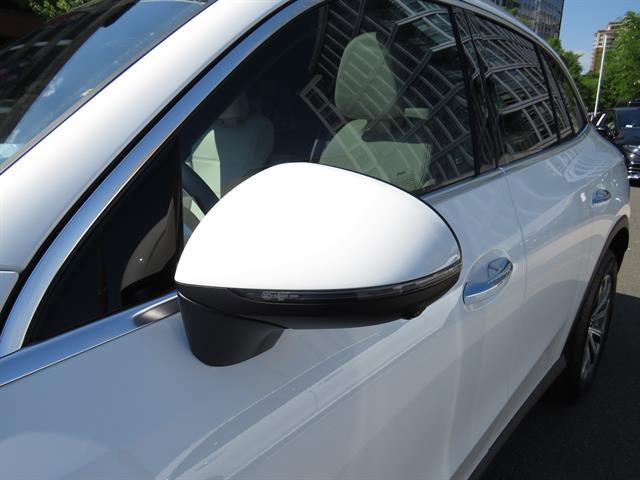 Used 2026 Mercedes-Benz GLC 300 4MATIC image 29