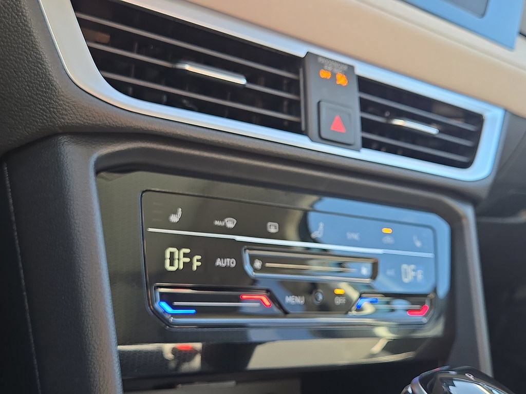 New 2026 Volkswagen Taos SE FWD image 20