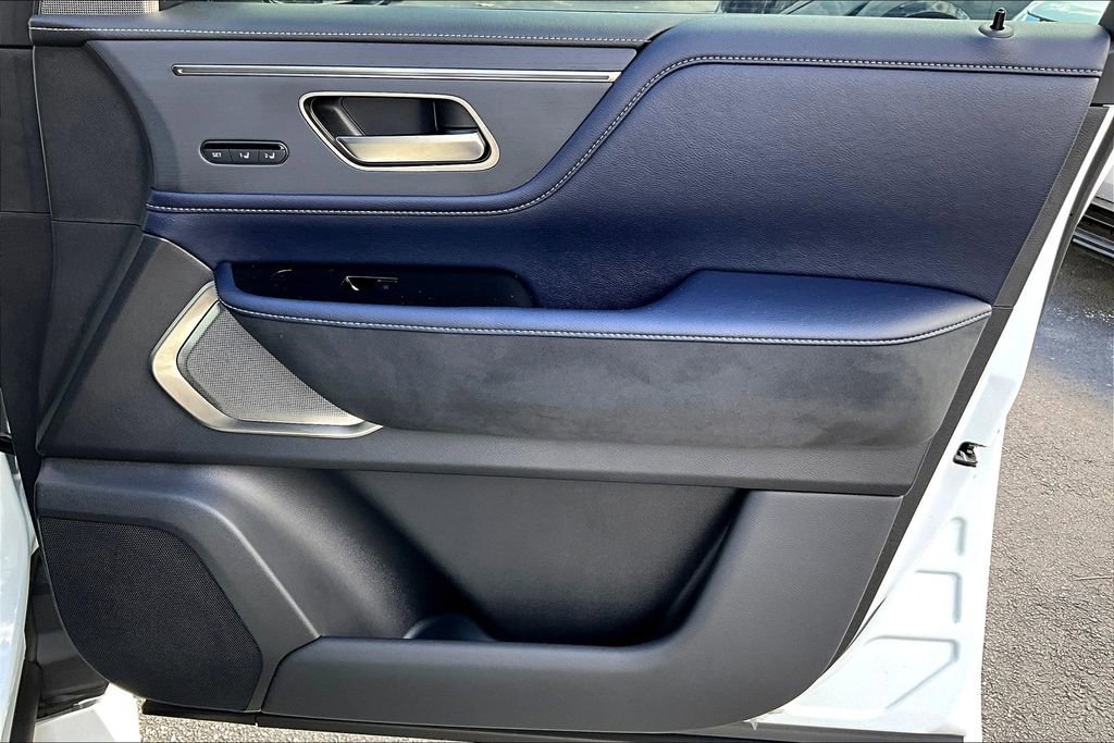 New 2026 INFINITI QX80 4WD w/ Sport Exterior Package image 23