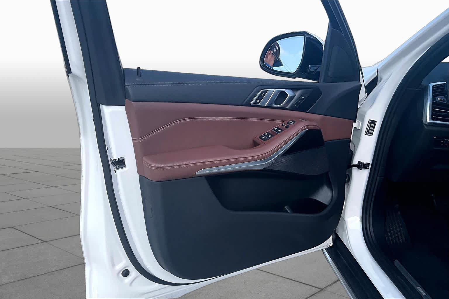 Used 2023 BMW X5 sDrive40i w/ Premium Package RWD image 24