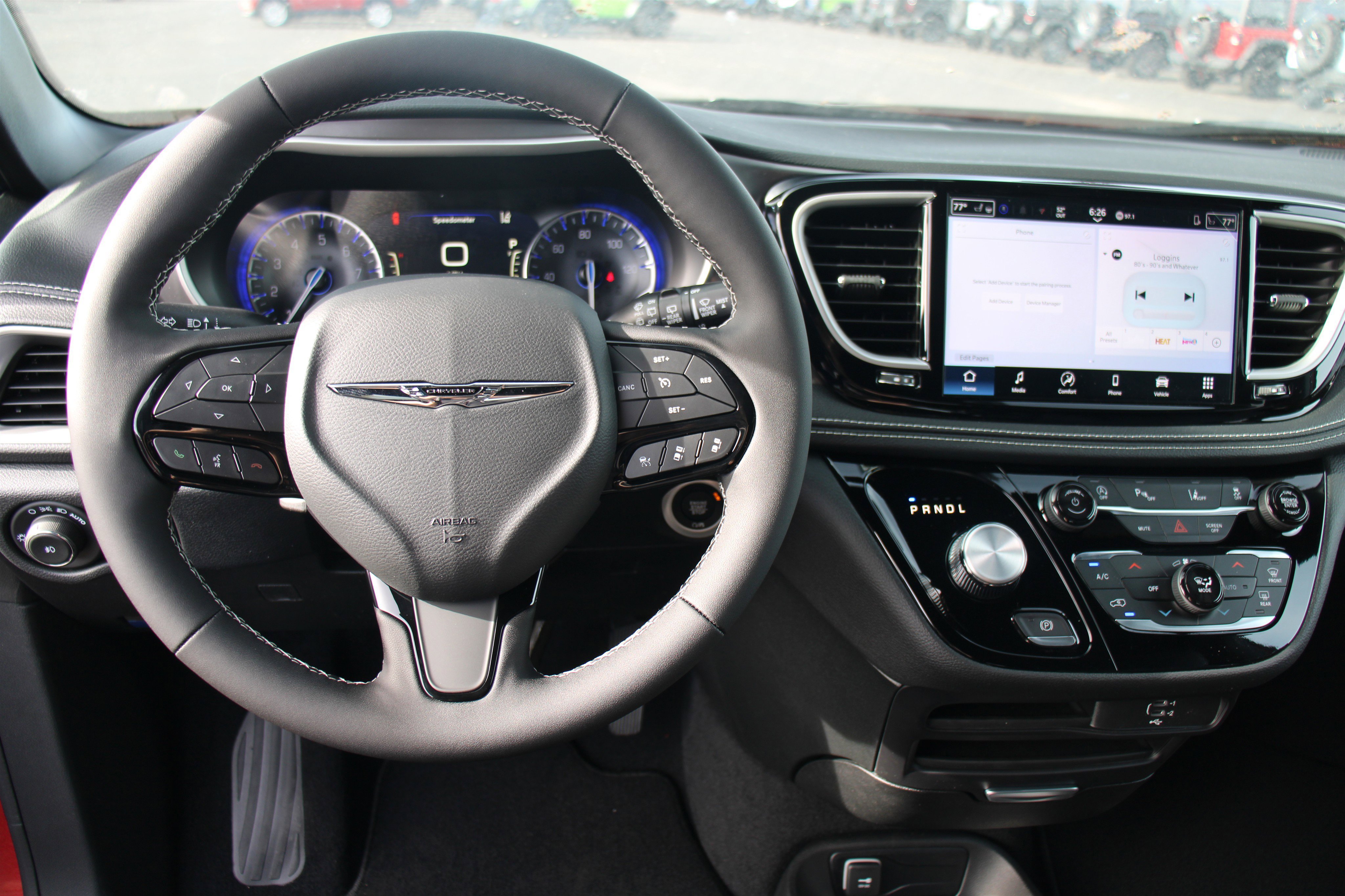 New 2026 Chrysler Pacifica Select image 8