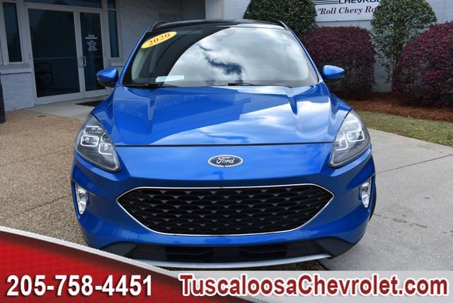 Used 2020 Ford Escape Titanium image 4