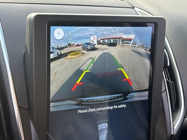 Used 2022 Ford Edge Titanium image 23