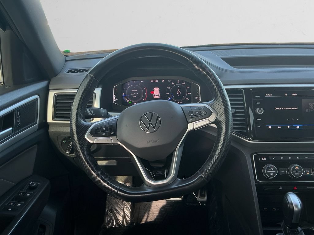 Used 2022 Volkswagen Atlas Cross Sport SEL R-Line AWD/4WD image 12