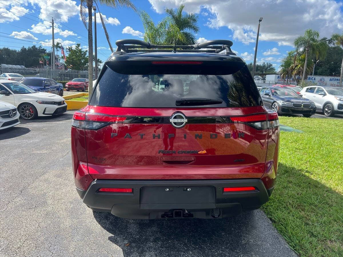 Used 2024 Nissan Pathfinder Rock Creek image 6