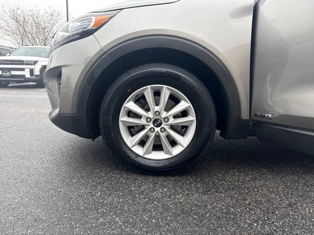 Used 2019 Kia Sorento LX w/ LX Convenience Package image 27