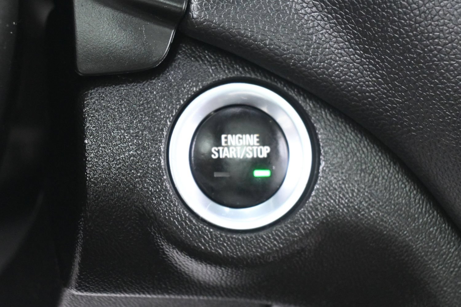 Used 2020 Chevrolet Equinox LT AWD/4WD image 27