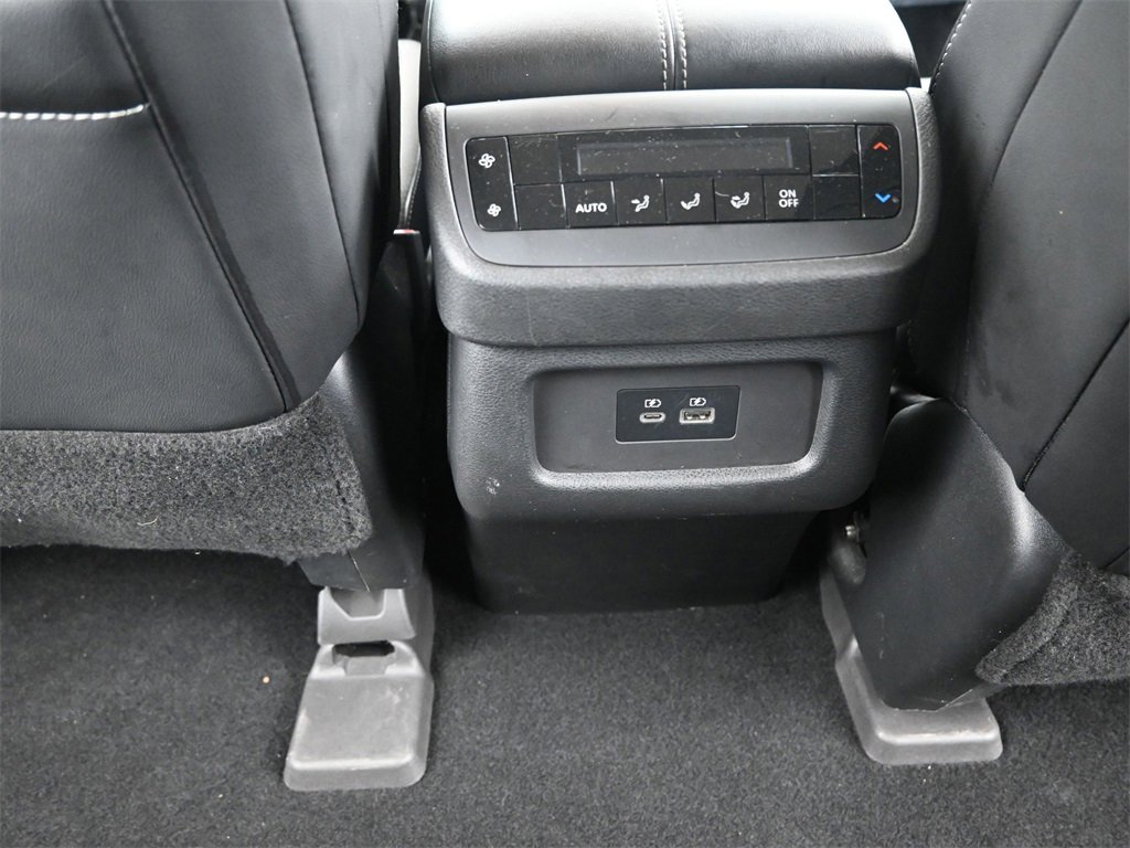 Used 2022 Nissan Pathfinder SL image 13