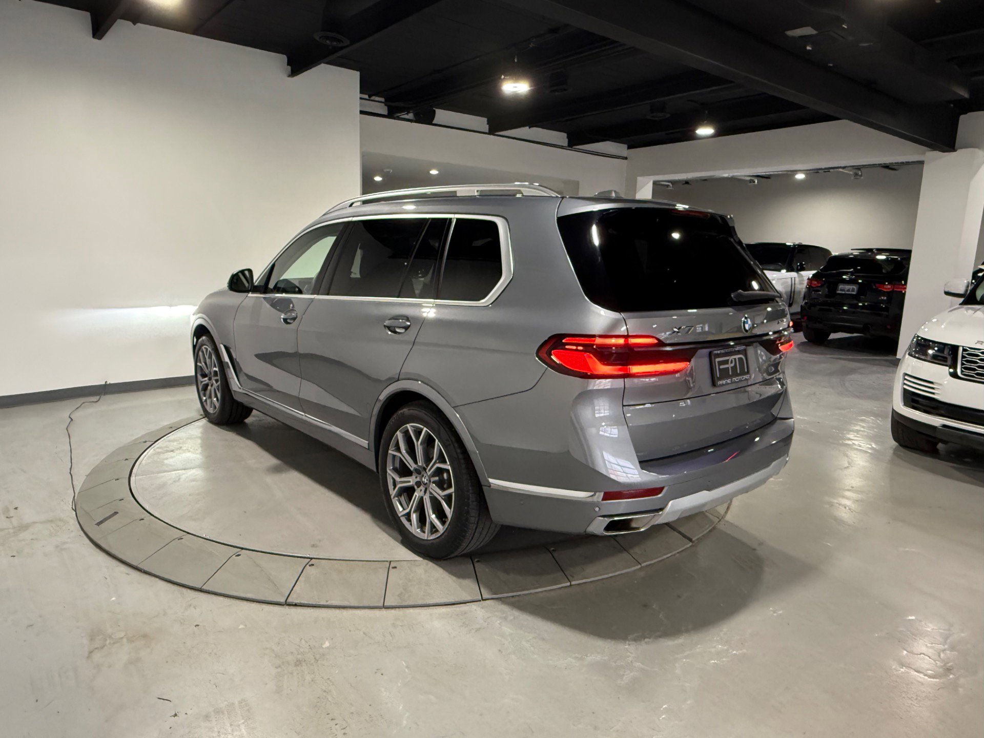 Used 2024 BMW X7 xDrive40i image 10