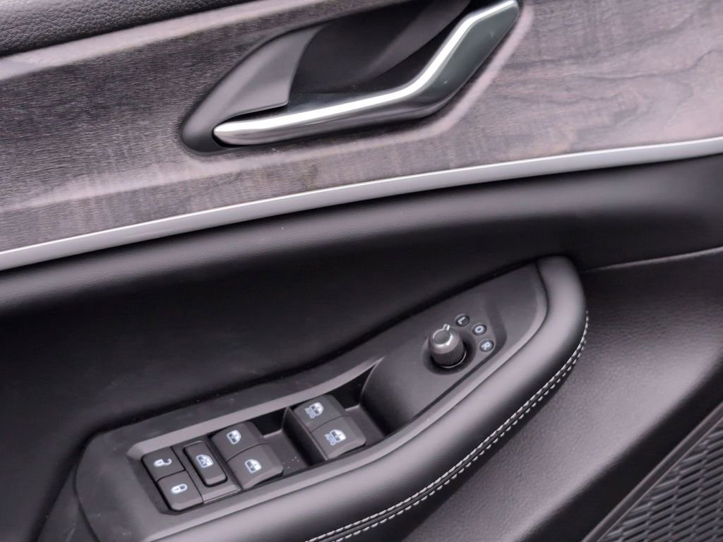 New 2026 Jeep Grand Cherokee Altitude RWD image 14