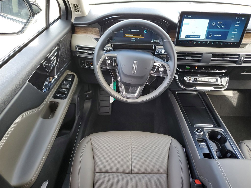 New 2026 Lincoln Corsair Grand Touring image 15