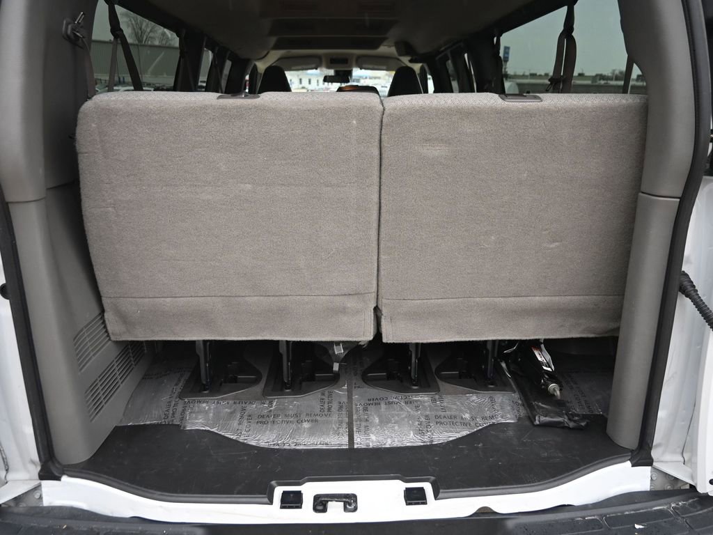 Used 2025 Chevrolet Express 3500 LT w/ LT Preferred Equipment Group image 15