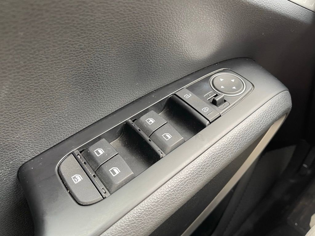 Used 2023 Kia Soul LX w/ LX Technology Package image 7