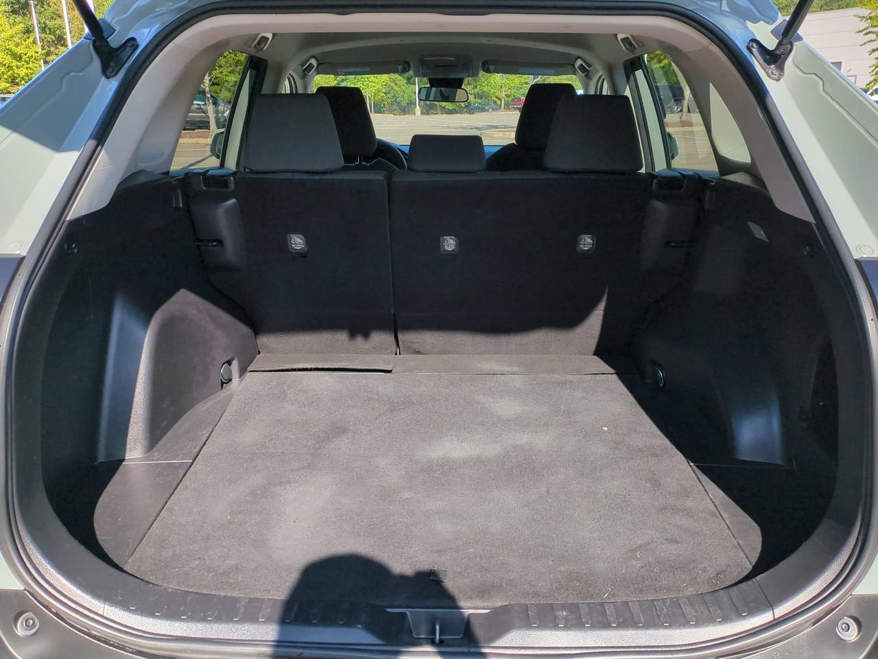 Used 2020 Toyota RAV4 XLE FWD image 13
