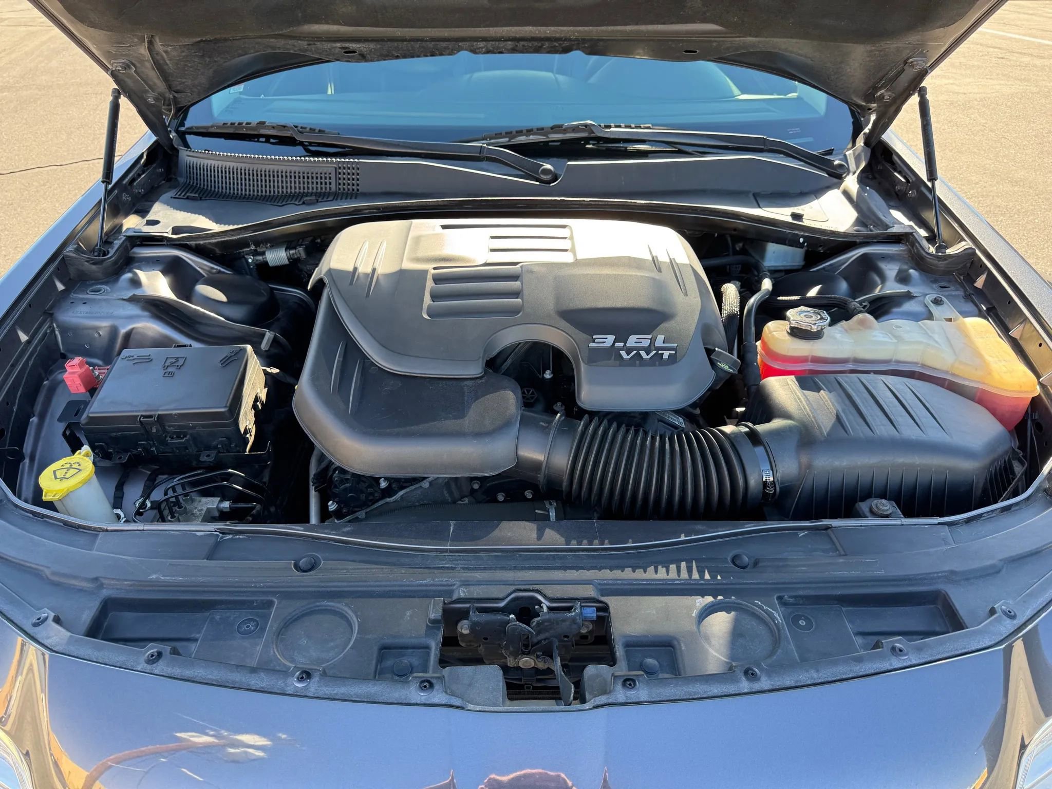 Used 2017 Chrysler 300 Limited image 32