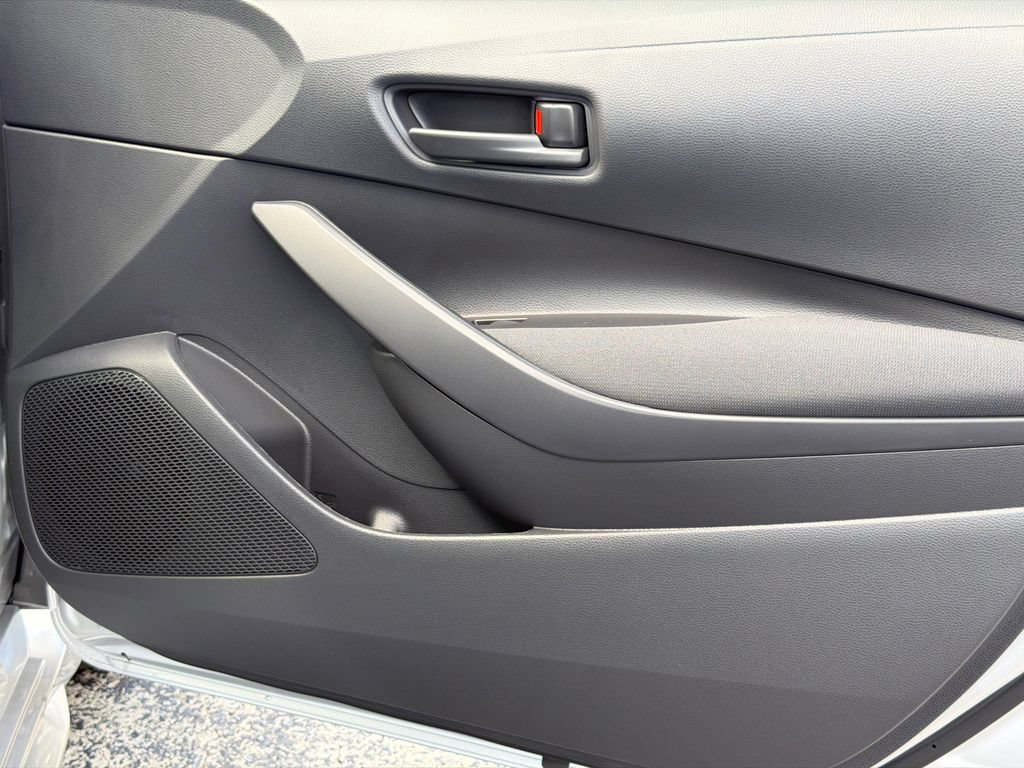 Used 2026 Toyota Corolla LE FWD image 16