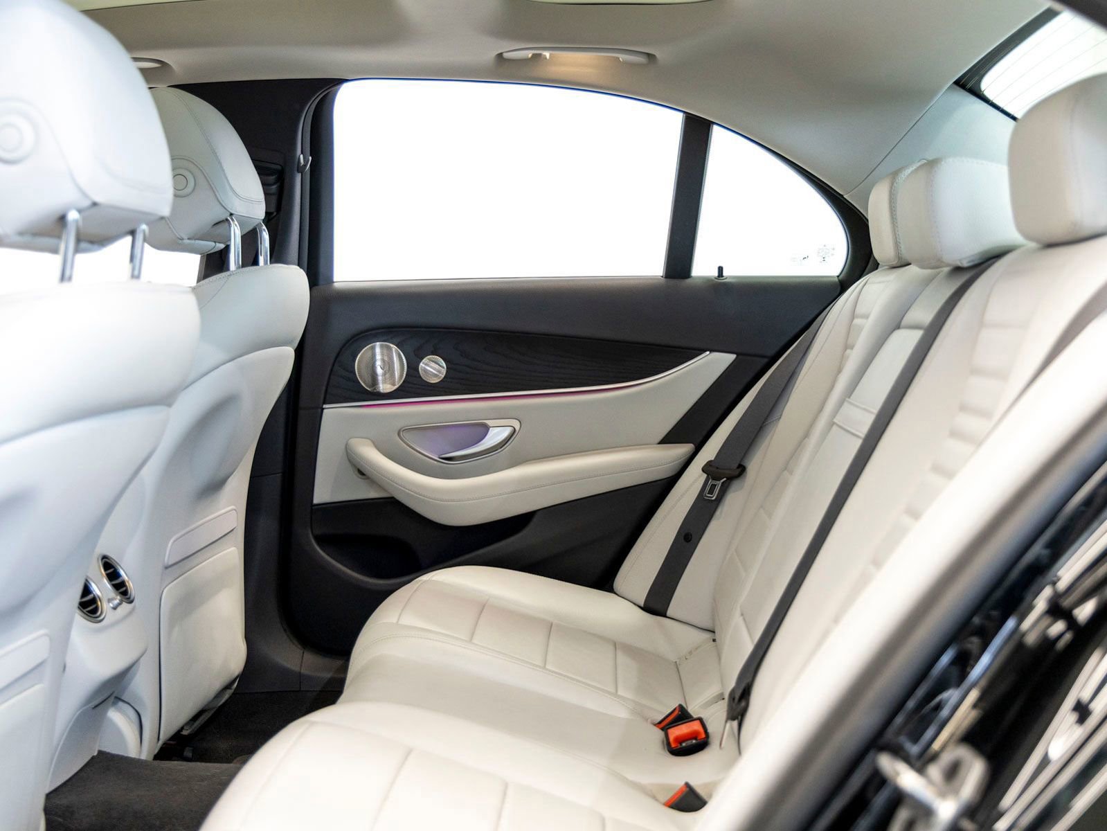 Used 2022 Mercedes-Benz E 450 4MATIC Sedan image 21