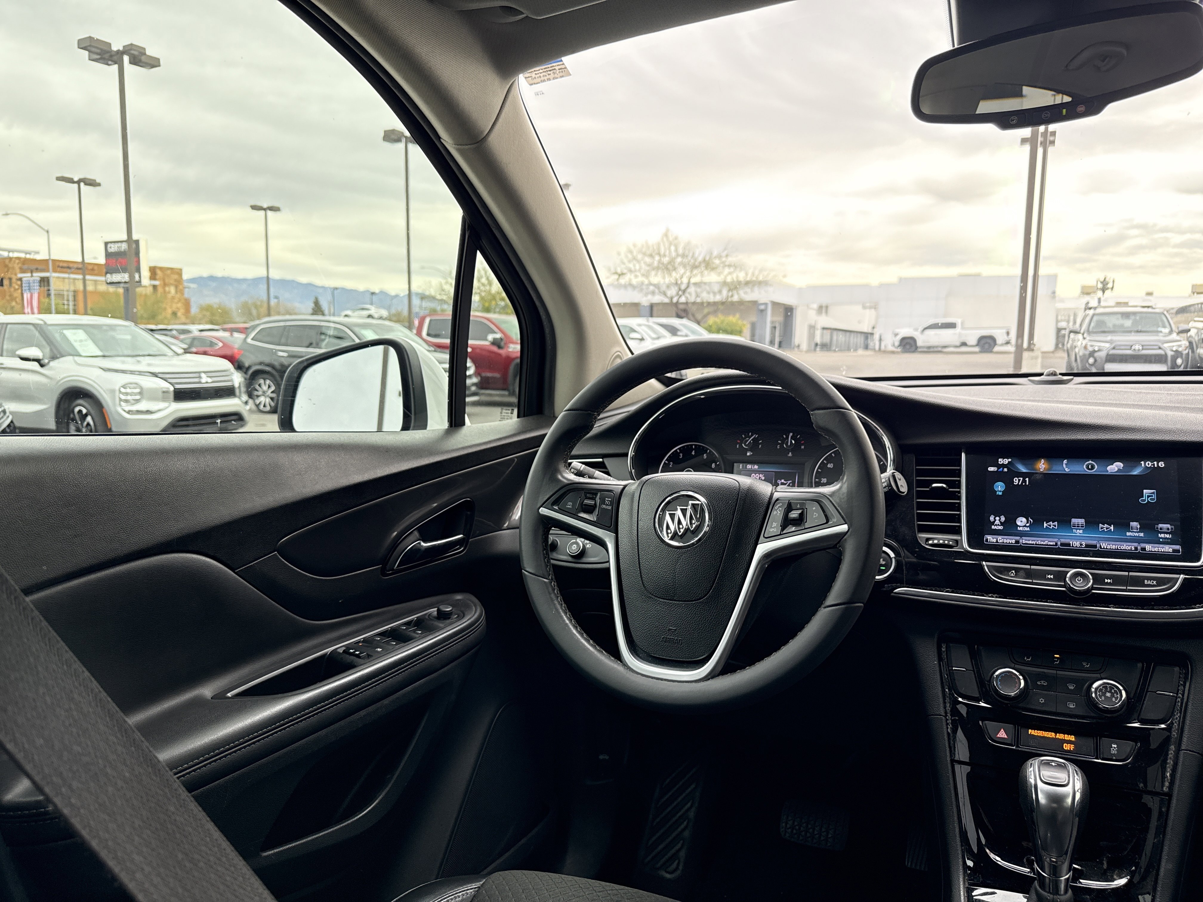 Used 2021 Buick Encore Preferred image 16