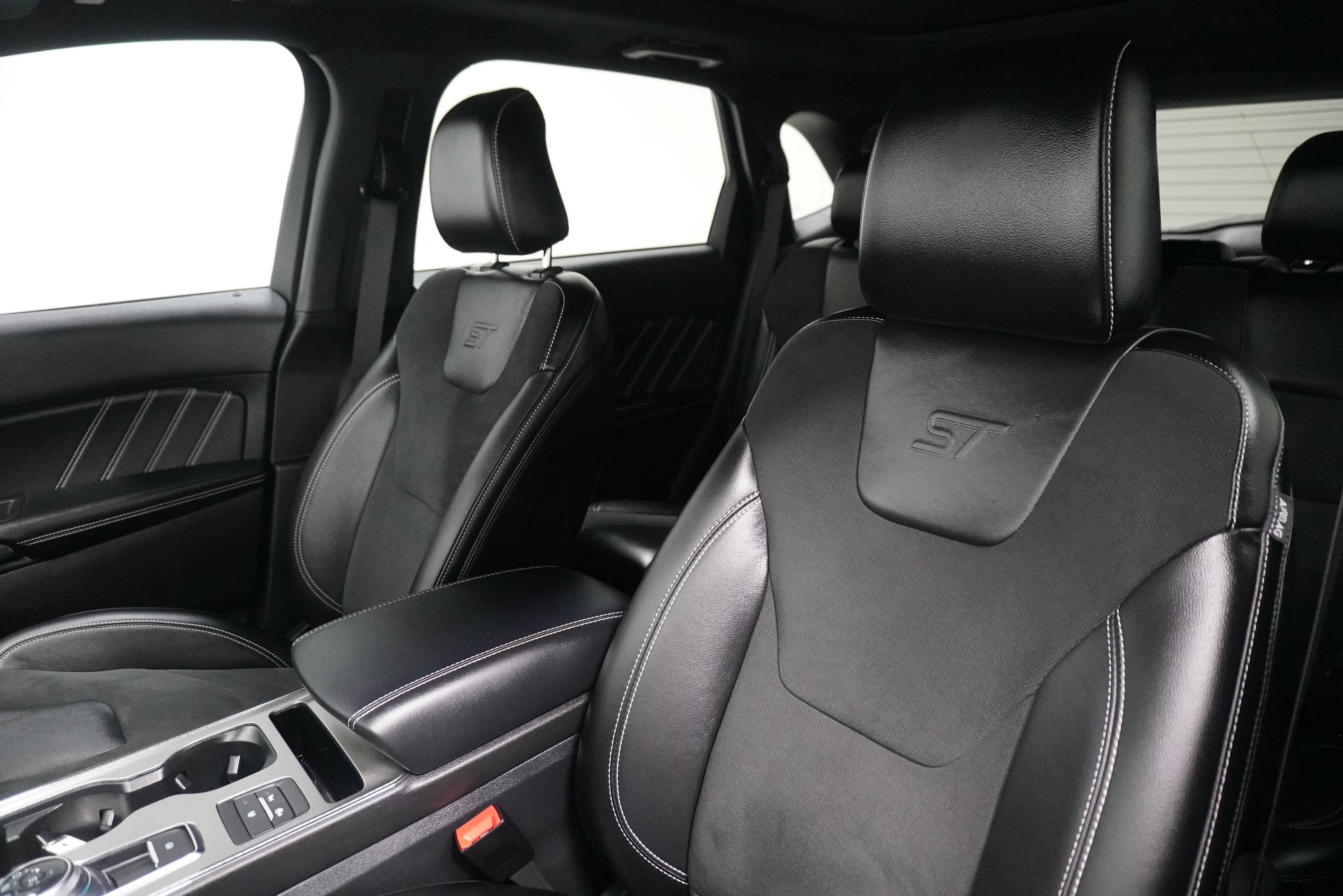 Used 2021 Ford Edge ST w/ Equipment Group 401A image 10