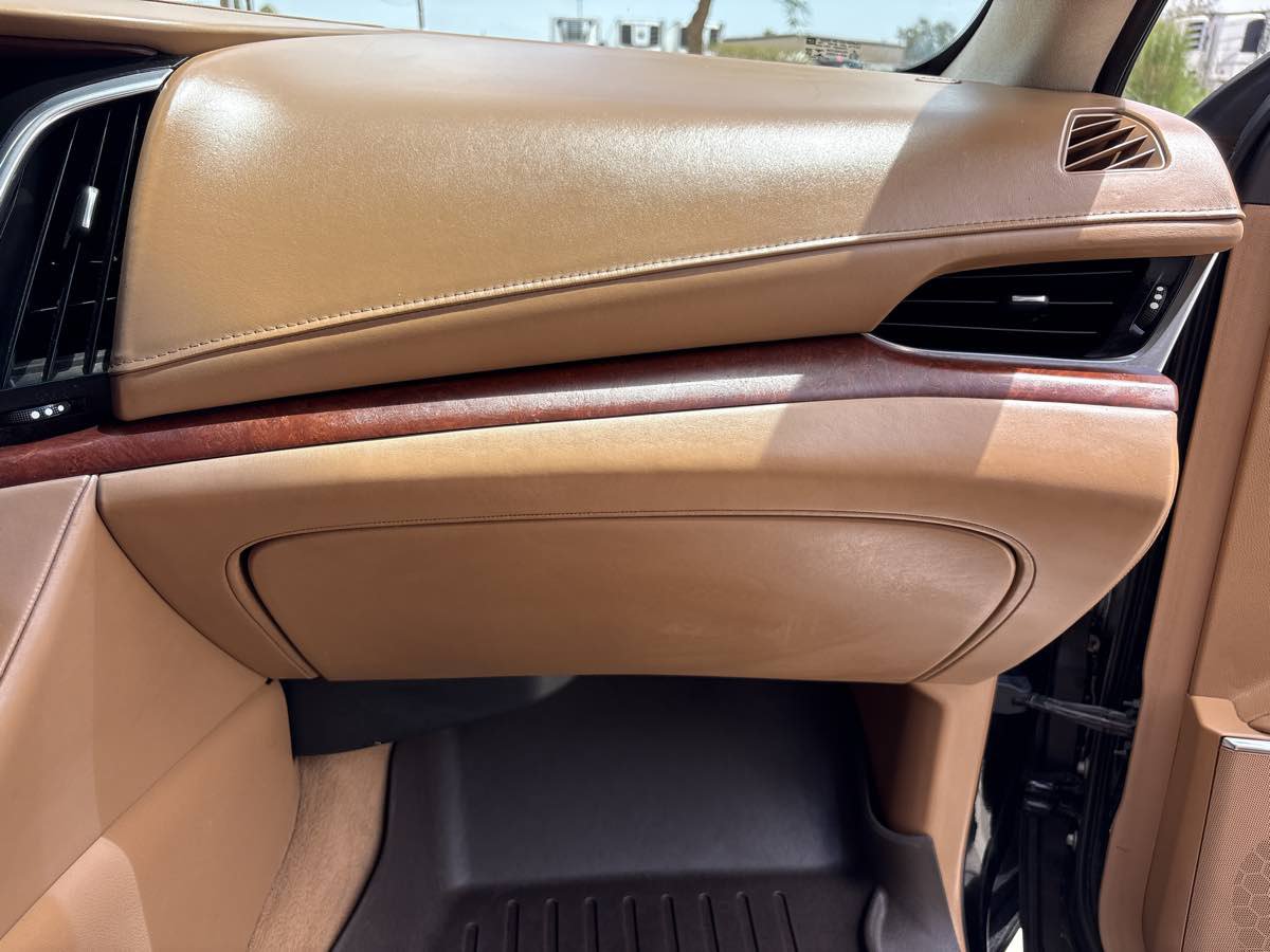 Used 2016 Cadillac Escalade Platinum AWD/4WD image 24