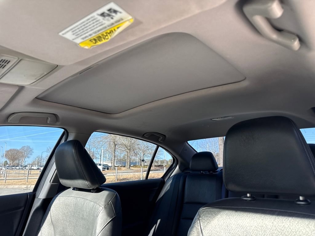 Used 2017 Honda Accord EX-L image 25