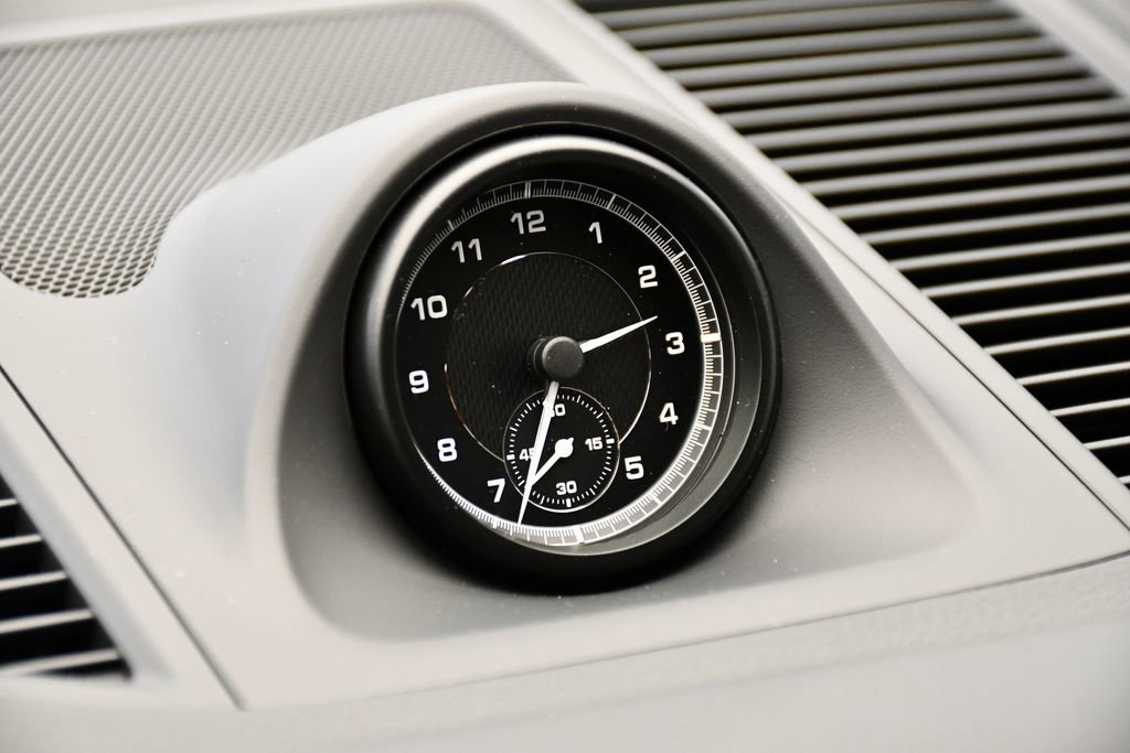 Certified 2025 Porsche Macan image 21