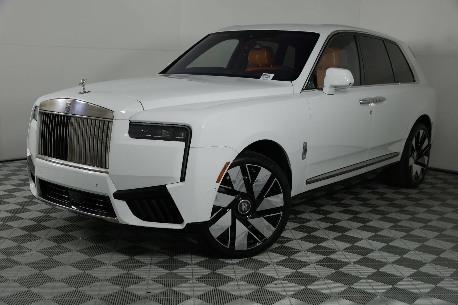 New 2026 Rolls-Royce Cullinan AWD/4WD image 39