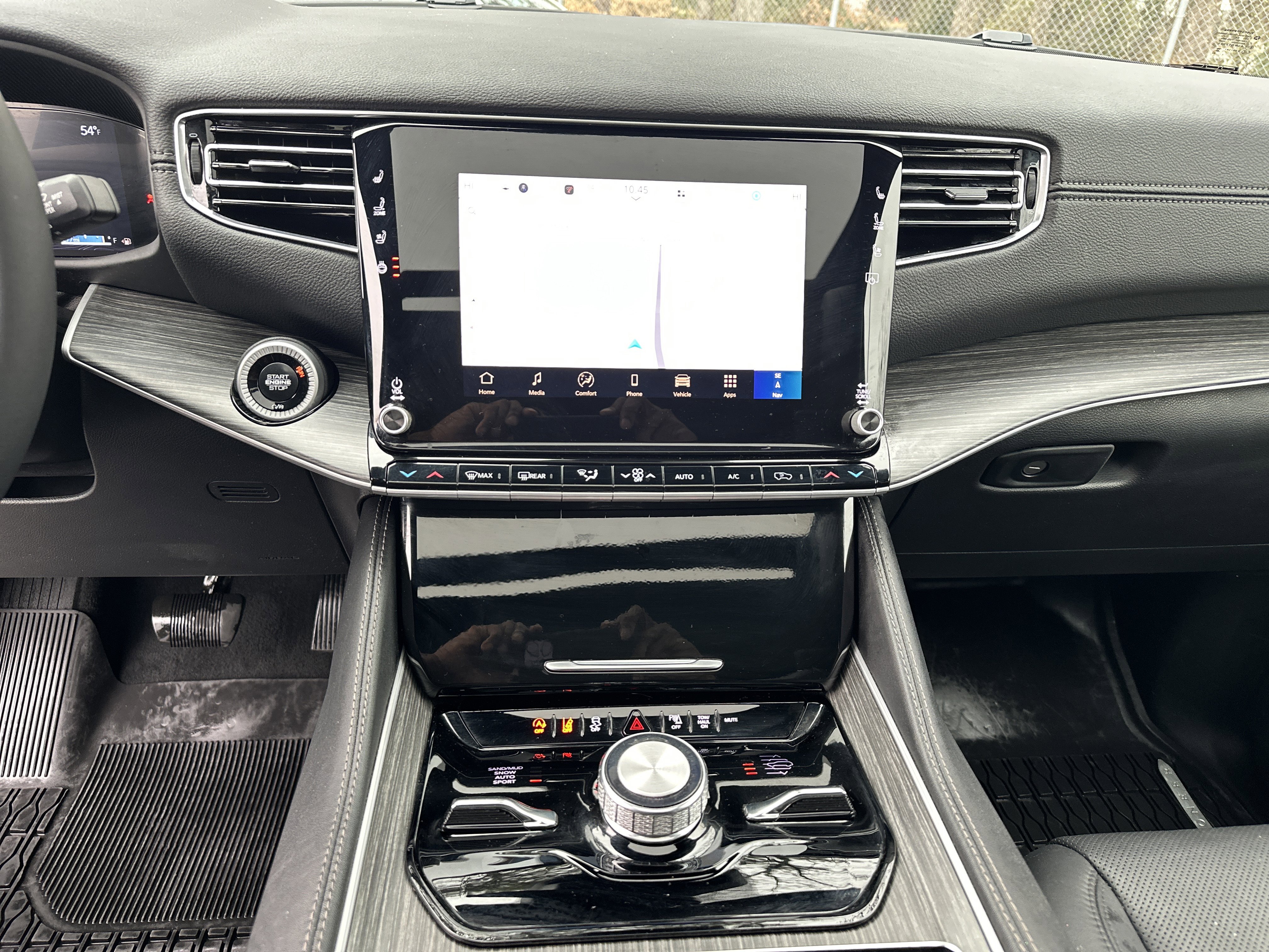 Used 2024 Jeep Wagoneer L Series III w/ Premium Group I image 32