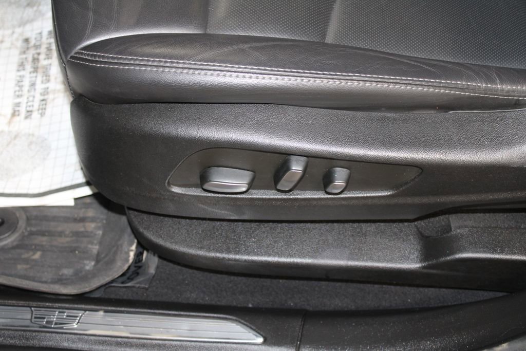 Used 2022 Cadillac XT5 Premium Luxury w/ Technology Package image 23