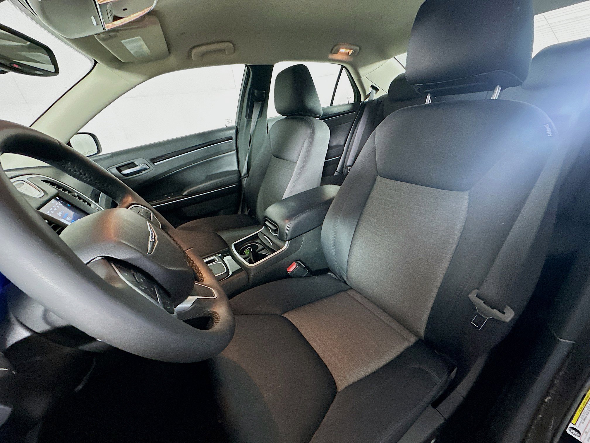 Used 2023 Chrysler 300 Touring image 13