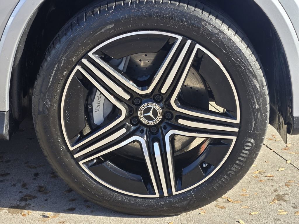 Used 2024 Mercedes-Benz GLC 300 4MATIC image 14