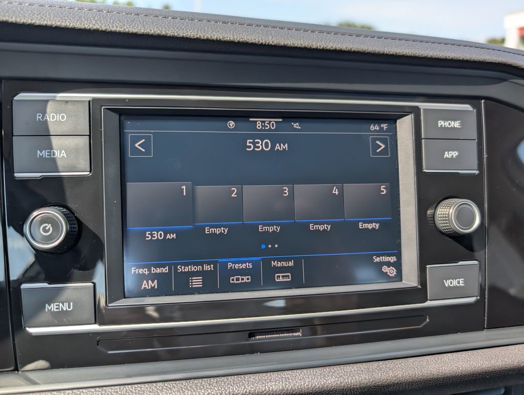 Used 2022 Volkswagen Jetta SE FWD image 23