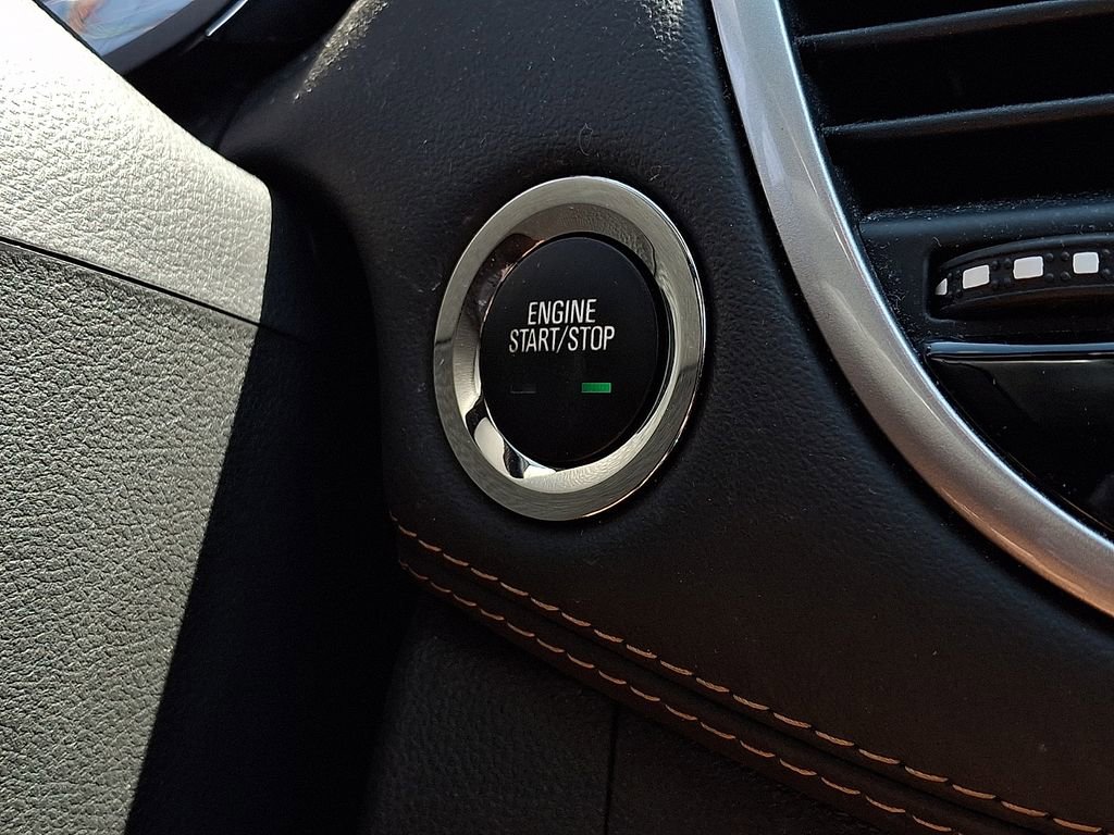 Used 2022 Chevrolet Trax LT w/ Driver Confidence Package image 23