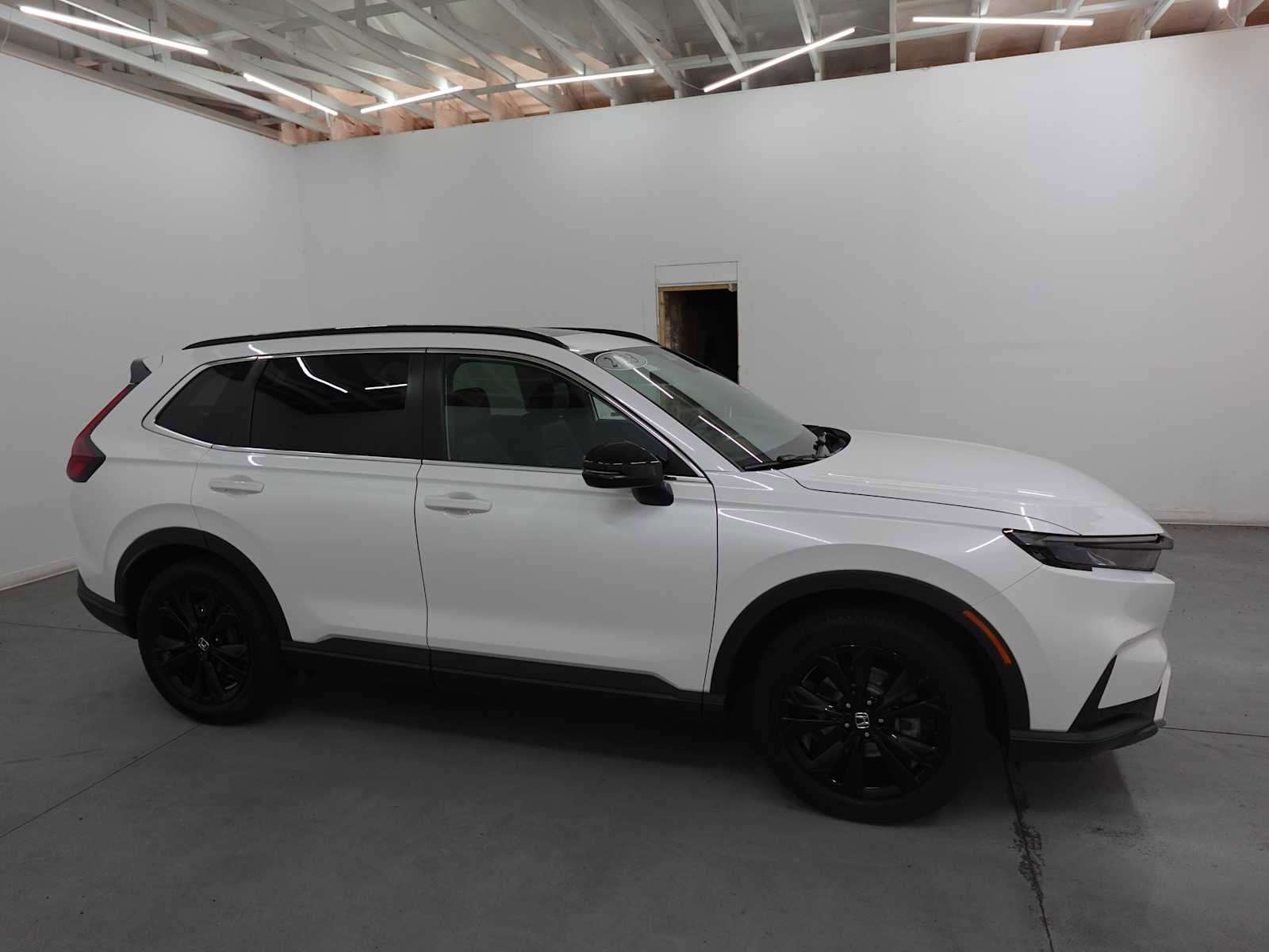 Used 2023 Honda CR-V Sport Touring image 4