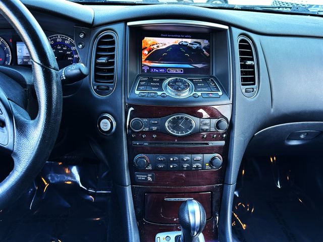 Used 2017 INFINITI QX50 2WD w/ Premium Plus Package image 16