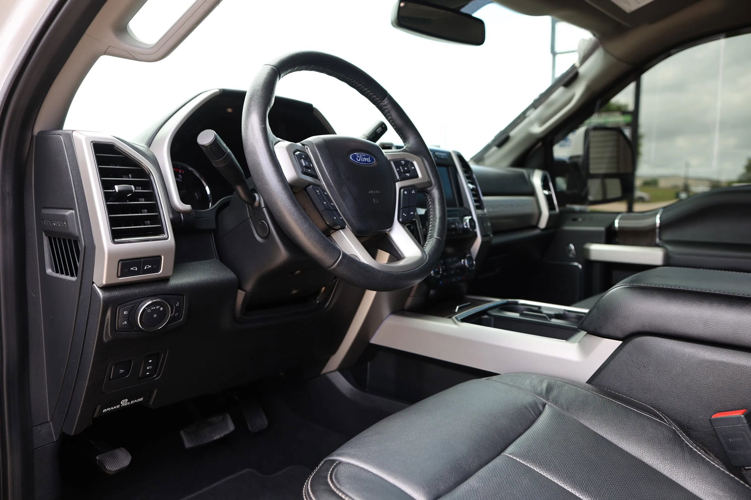 Used 2020 Ford F250 Lariat w/ Lariat Ultimate Package AWD/4WD image 33