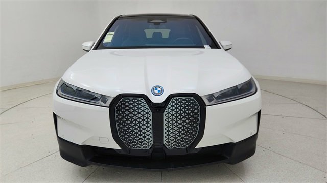 Used 2022 BMW iX xDrive50 w/ Premium Package image 2