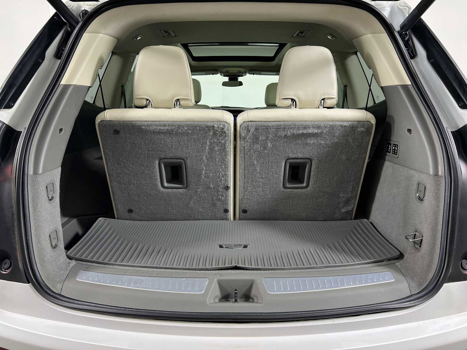 Used 2021 Cadillac XT6 Premium Luxury AWD/4WD image 30