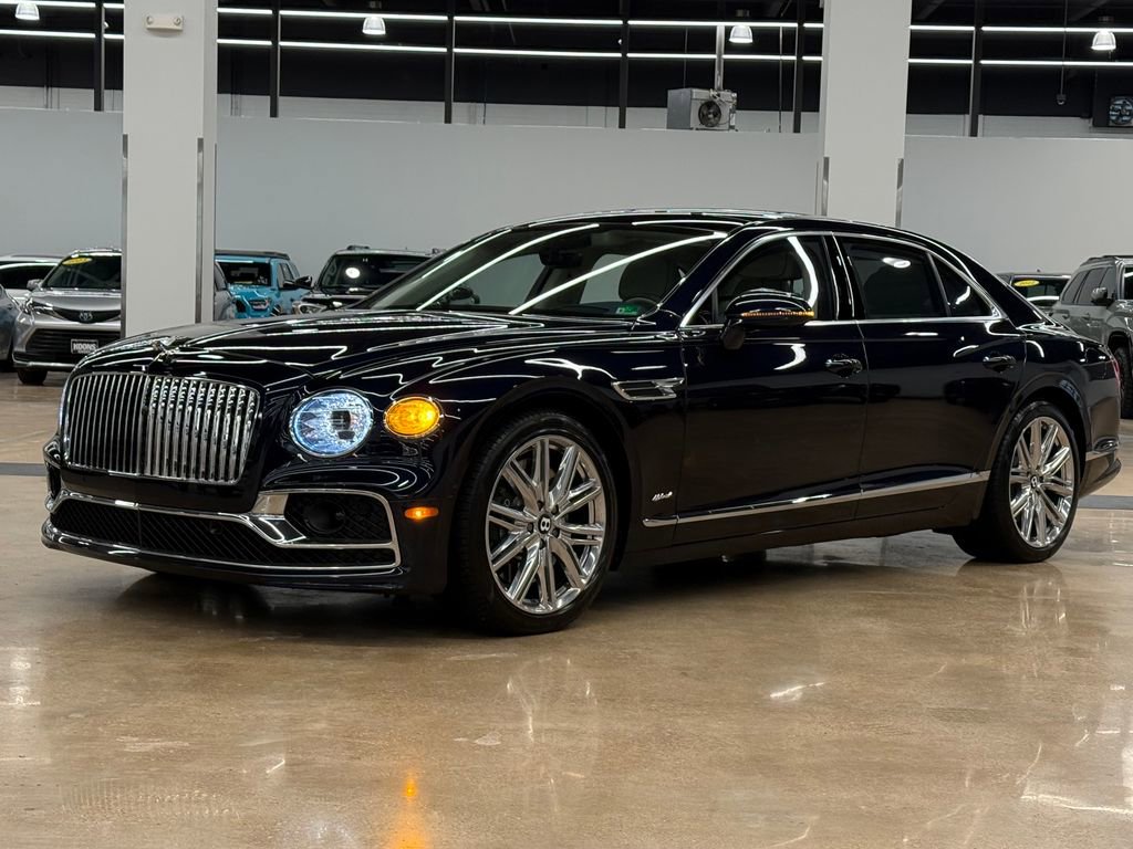 Used 2022 Bentley Flying Spur Plug-In Hybrid image 4